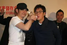刀郎当年为谭咏麟写了一首经典名曲，让日薄西山的校长咸鱼翻身图片