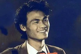 歌手张行：曾因“流氓罪”入狱，后又成老赖，如今61岁儿子才14岁图片