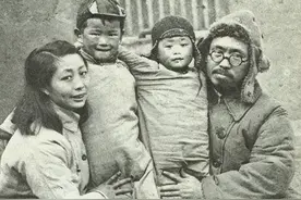 前夫被误传牺牲，她改嫁开国元帅，一个月后前夫回来，如何处理？图片