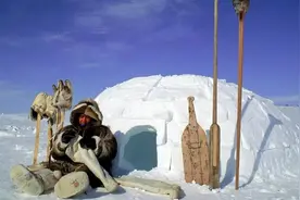 因纽特人住冰屋为何不冷？当地零下50℃，在屋子里生火，雪却不化图片