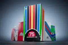 庆祝保时捷成立75周年，微软推出6款Xbox Series X主机和手柄图片