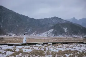 苏轼：大雪过后，抬头看天！图片