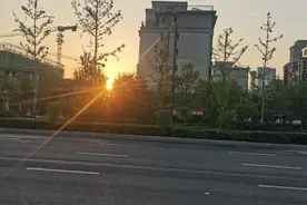 我大表哥官拜正军级，却被家里的亲戚朋友称作“怪物”图片