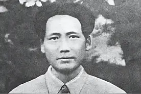 1932年宁都会议，刘伯承为何赞成解除主席军权？此后主席对他怎样图片