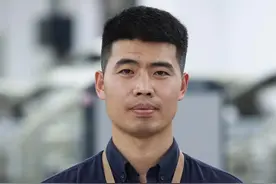 从小爱“捣鼓”拖拉机，郑州汽修专业老师把学生送入世界技能大赛图片