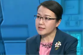 我国女军事专家犀利点评，多次预判美国阴谋，且被美国视为眼中钉图片