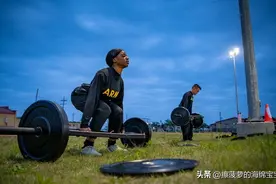 美军都是少爷兵？看看美国陆军士兵体能测试就知道了！图片