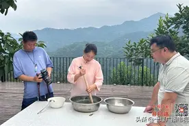 神仙叶凉粉、清水鱼宴，央视《消费主张》栏目走进武当山图片