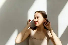 男人：你们为何不愿意娶带男孩的单亲妈妈？图片