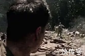 他因一场战争出名，一人抵挡3千日军干掉2千人，现在依然活着图片