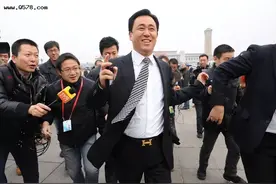 恒大副总裁“找钱能手”被带走，如果顺藤摸瓜，许家印你怕不怕图片