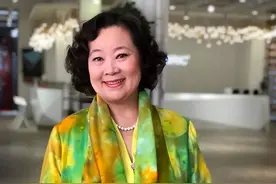 “老戏骨”方青卓，一婚半年就离，二婚离婚时，儿子一句话刺痛心图片