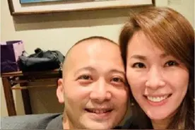43岁女星被曝出轨！大街上与异性亲密搂抱同回住宅，结婚才两年图片