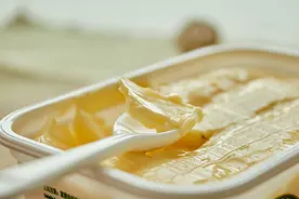 糊涂啊！这些食物胆固醇高，难怪吃多了血管会堵图片