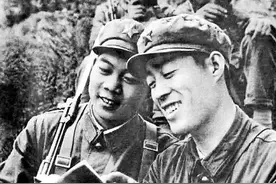 战斗英雄孙玉国，5年从连职升任大军区副司令，为何3年后被免职？图片
