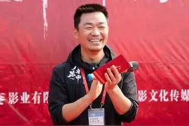 王宝强新片《八角笼中》开拍，甄子丹陈思诚先后探班，尽显兄弟情图片