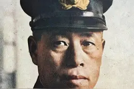 杜立特轰炸东京时是怎样操作B25轰炸机才使得它能从航母上起飞的图片