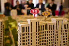 土地越来越难卖，公务员的工资该怎么办，上哪弄钱养活他们？图片