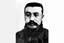 “试看将来的环球，必是赤旗的世界”，守常先生，133年后的中国如您所愿！图片