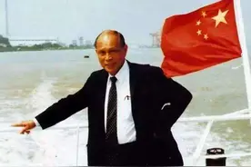 霍英东去世中国国旗披灵柩，港澳降半旗，他为何会有如此待遇？图片