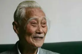 老人眉毛变长是为什么？说明长寿吗？从眉毛上能看出健康的端倪图片