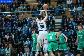 山西大学男篮晋级中国大学生篮球联赛西北赛区决赛图片