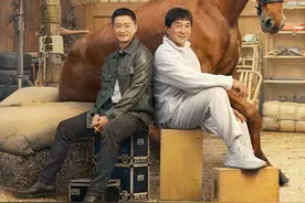 69岁成龙本色出演，邀请吴京等15位明星，拍了部正宗港式动作喜剧图片