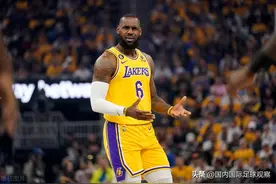 NBA！湖人队117比112险胜勇士！詹姆斯22分！库里27分！大比分1-0图片