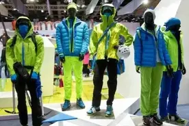 羽绒服PK三合一冲锋衣，哪个是你的菜？图片