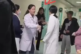 女医生辱骂患者后续：医院回应，学生发声，评论区恶心一幕出现了图片