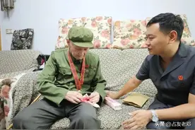 当过兵的人，60岁退休后养老金比一般人多吗？不一定，还要看2点图片