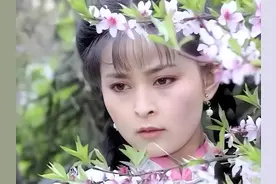 琼瑶女郎何音：花13年捧红黄志忠被抛弃，今嫁小鲜肉一起养育儿子图片
