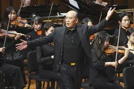 李白名篇《将进酒》，“将”念jiāng还是qiāng？郭达因此惹争议图片