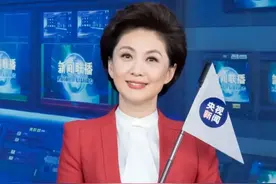 被央视“除名”后，51岁的海霞亮明新身份，老公是大名鼎鼎的他图片