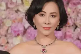 1990年刘嘉玲被歹徒绑架，3小时后衣衫不整，出现在朋友小区门口图片