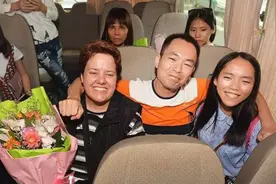 广东5岁女孩失踪，父亲苦寻13年未果，结果竟是被美国夫妇领养图片