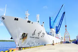 远望号火箭运输船队节后择机启航图片