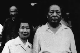 从互相欣赏到互相批评，毛主席和胡适的矛盾，到底从何而来？图片