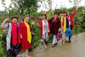 中国大妈的4个“穿搭雷区”，老土又俗气！快看看是你吗？图片