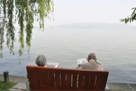 现在社会女人要守妇道吗？图片