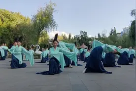 水磨沟区举办“石榴籽·润边疆”中华传统文化首府行暨端午节大型文艺汇演图片