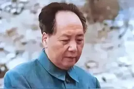 毛主席三上庐山，1970年秘密转移住处，得知美国人住过，含蓄一笑图片