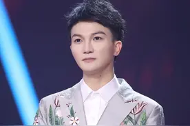 这7位歌手“弃医从乐”，用歌声拯救华语乐坛，个个都是实力派图片