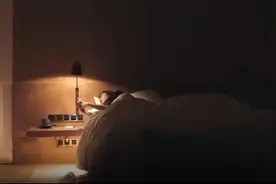 告诉一个新方法，不信你早起还能赖床图片