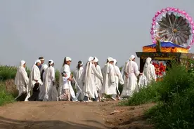 古人强调“切莫迁坟，十迁九败”，什么意思？为什么要这样说？图片