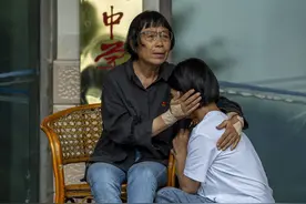 传奇校长张桂梅：日用3块也要送女孩读书，一生伤病也要坚持任教图片