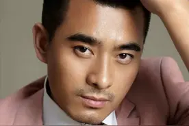 演员陈龙：我这辈子最正确的决定，就是闪婚娶了演员章龄之为妻图片