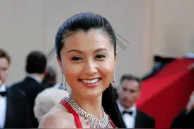 性感身材美丽容貌的藤原纪香，只要出现就是时尚界关注的对象图片