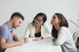 刚结完婚婆婆就提出分家。我只说了一句话，把婆婆吓得不知所措。图片