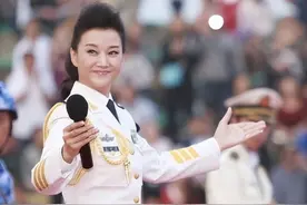 不会唱歌就别装歌手！这4位军旅歌手告诉你，啥叫英姿飒爽和天籁图片